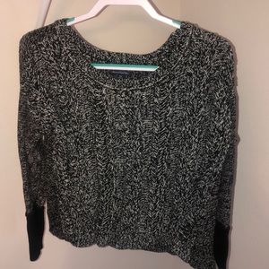American Eagle Sweater!